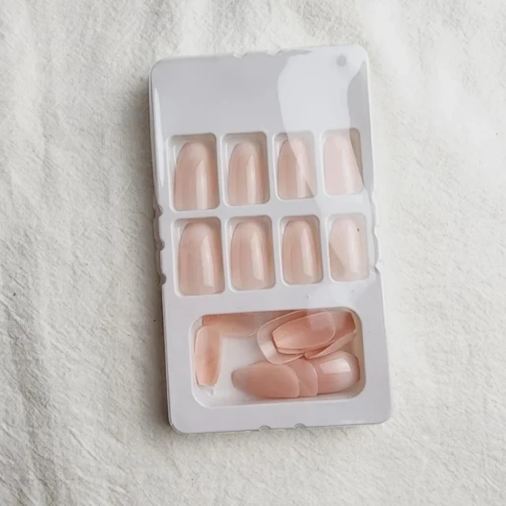 24 Pieces Fake Press On Nails